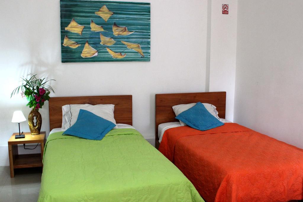 The Galapagos Pearl B&B Puerto Ayora  Room photo